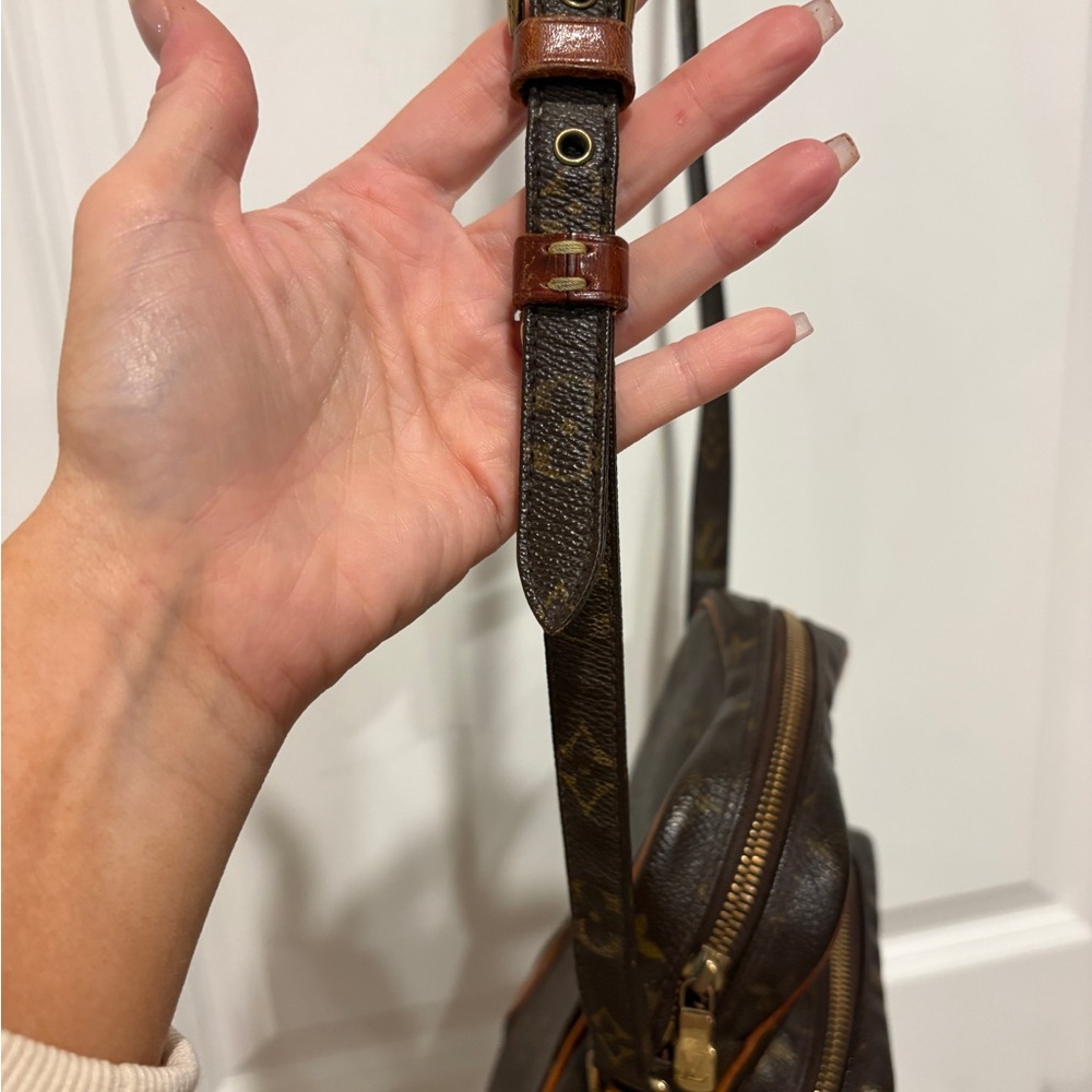 Louis Vuitton Amazon Crossbody Bag - Picture 14 of 16